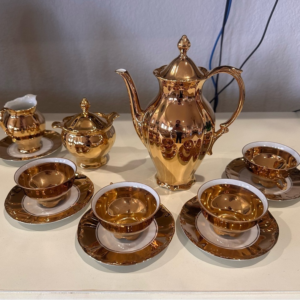 Vintage Bavaria Germany Gold Tea / Coffee Set Teapot Cups Saucers Creamer Sugar